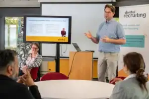 Onze training waarbij we nieuwkomers voorbereiden voor een succesvolle start op de Nederlandse arbeidsmarkt